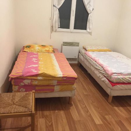 Chambre privée à Drancy Apartamento Exterior foto