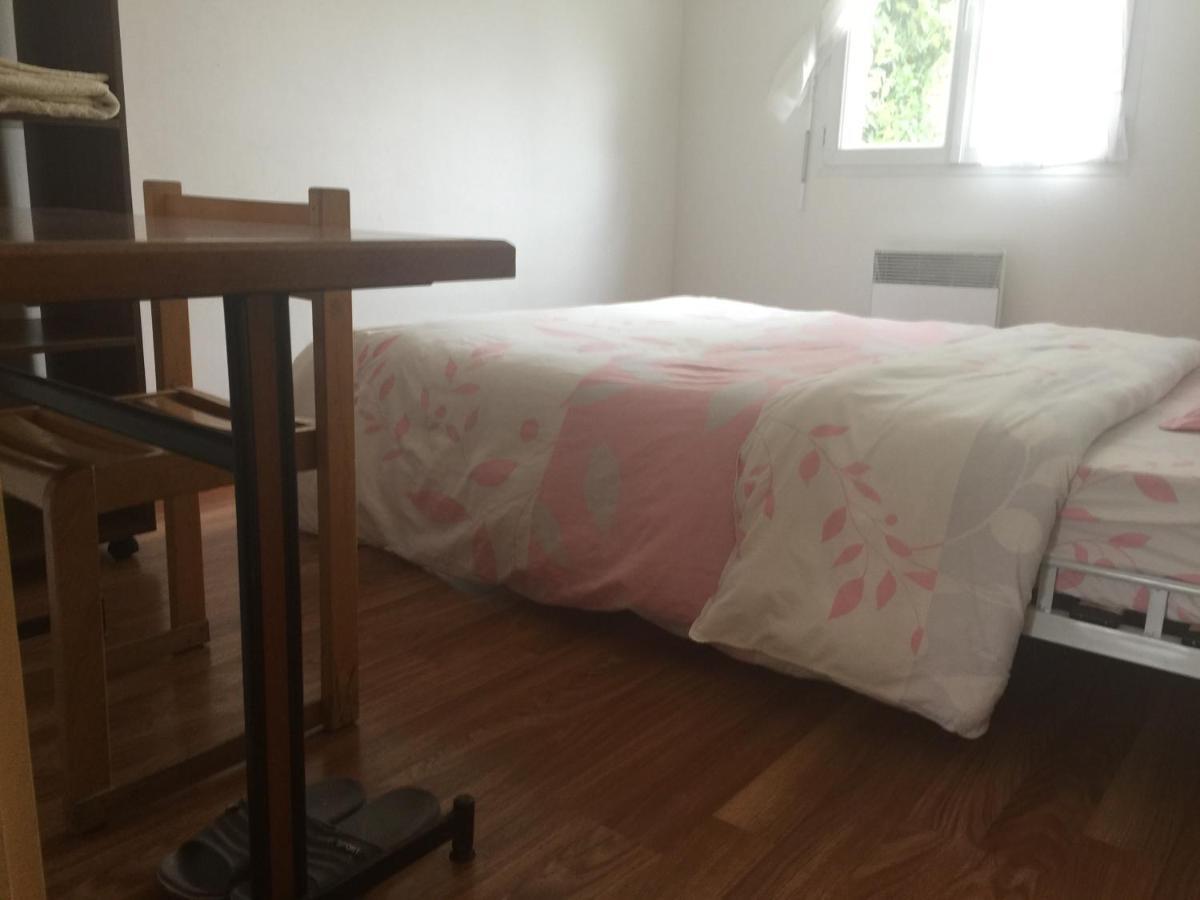 Chambre privée à Drancy Apartamento Exterior foto